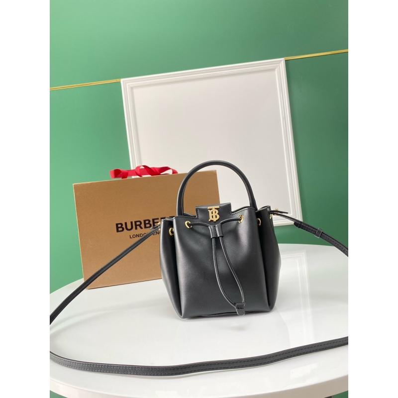 B**rry bucket bags